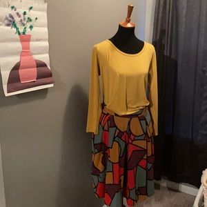 ADDED SKIRT:Lularoe Lynnae Shirt and Large Skirt.